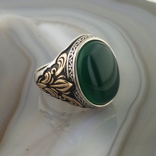 925 Ayar Gümüş Motifli Yeşil Kapşon Taşlı Erkek Yüzük