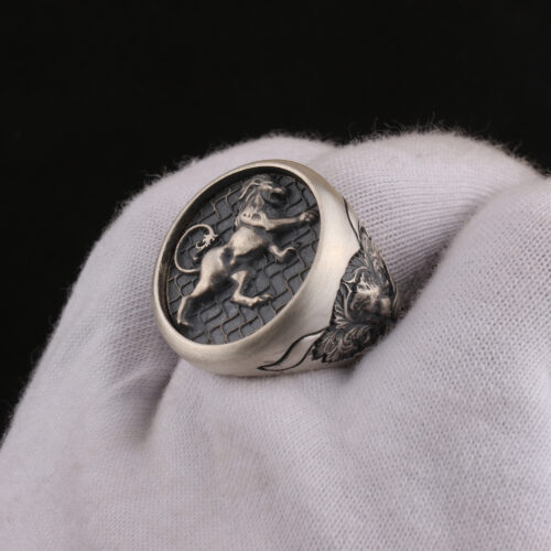 925-ayar-gumus-kukreyen-aslan-motifli-erkek-yuzuk