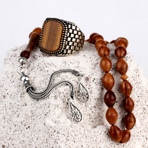 925-ayar-gumus-kaplan-gozu-tasli-erkek-yuzuk-ve-kuka-tesbih-2